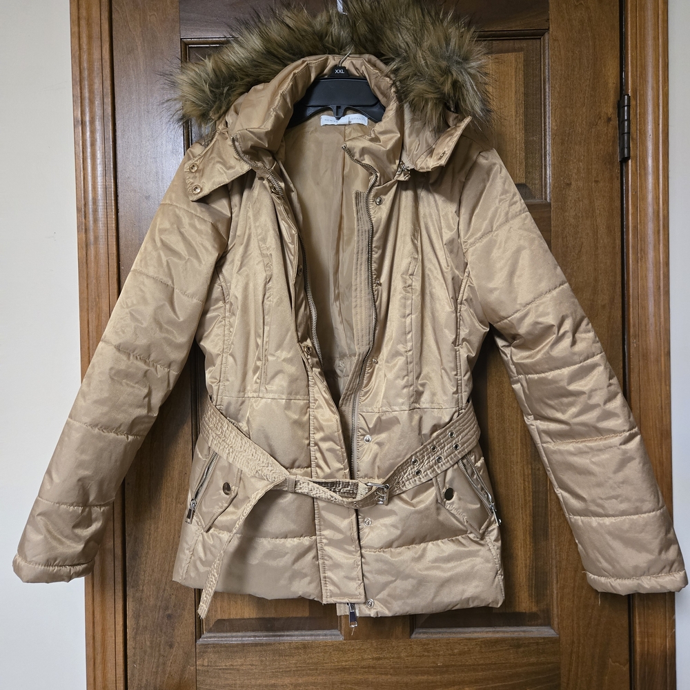 NY & Co Gold Puffer Jacket with Detachable Faux Fur Hood and Belt, M PTP=20